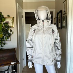 Quenchua Rare Find Waterproof Ski/ Snowboard /Hiking Jacket Size S